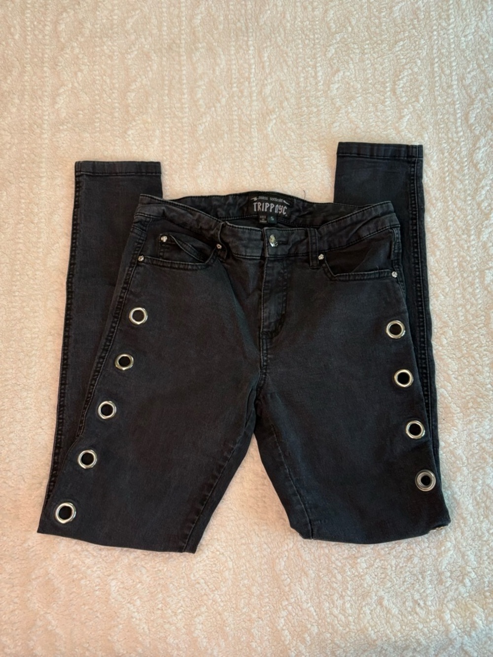 Vintage TRIPP NYC Grommet Jeans 🖤